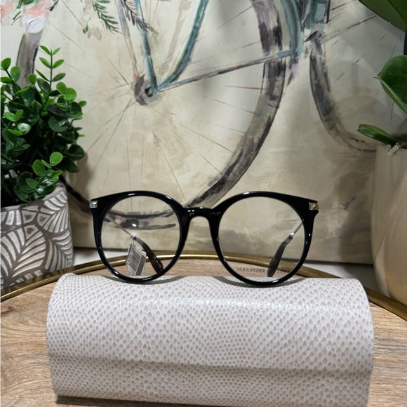 JUST TODAY💐ALEXANDER MCQUEEN unixes round eyeglasses ✨❤️ - Picture 4 of 15